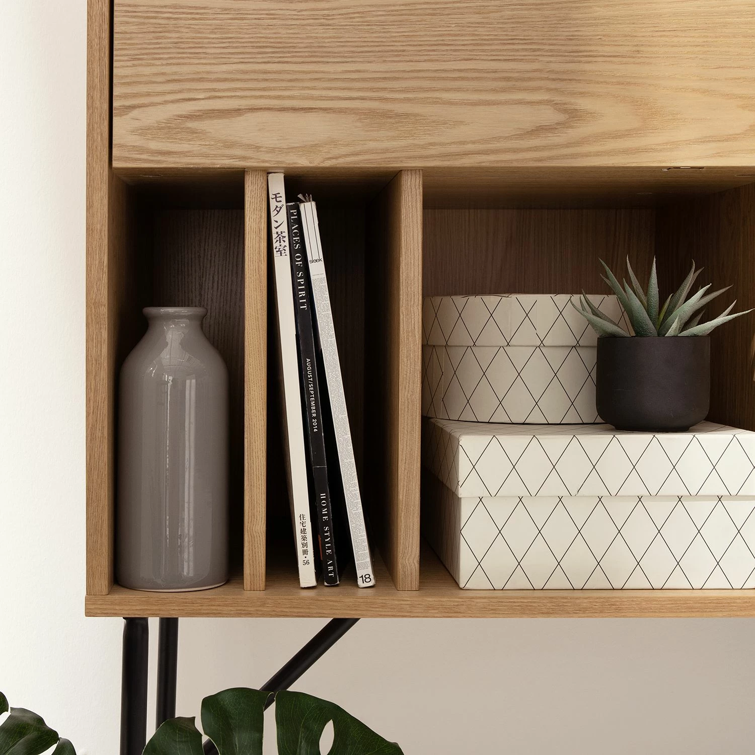 Studio Copenhagen Kommode Vallsta ll - Esche / Schwarz – Bild 17