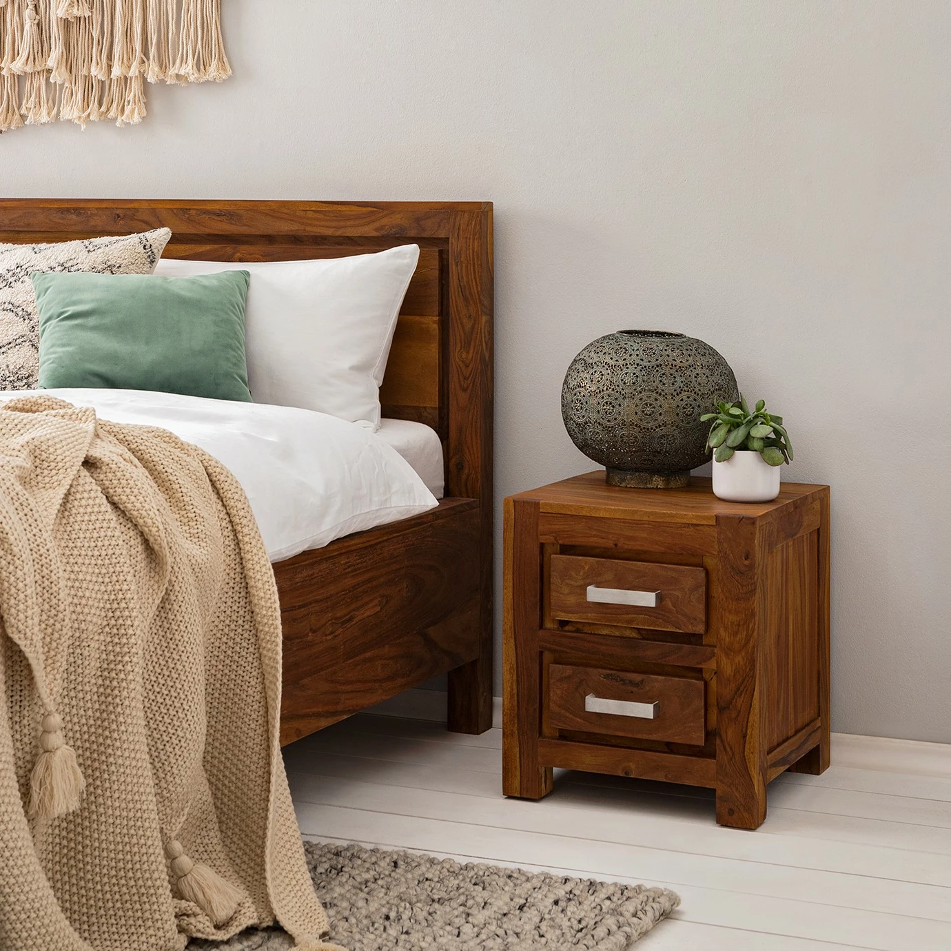 Ars Natura Nachttisch Ohio - Sheesam massiv – Bild 2