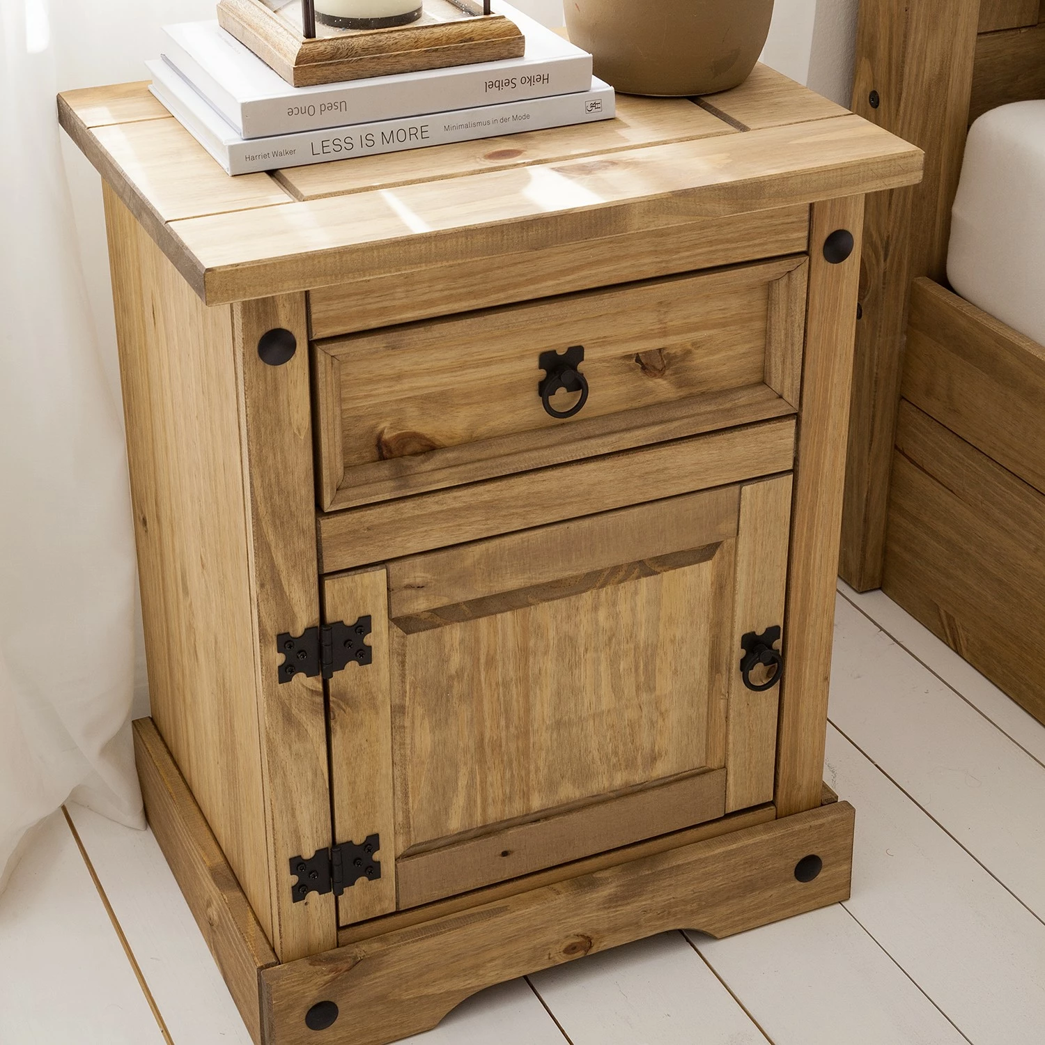 Maison Belfort Nachtkommode Finca Rustica - Kiefer massiv - Kiefer Natur – Bild 11
