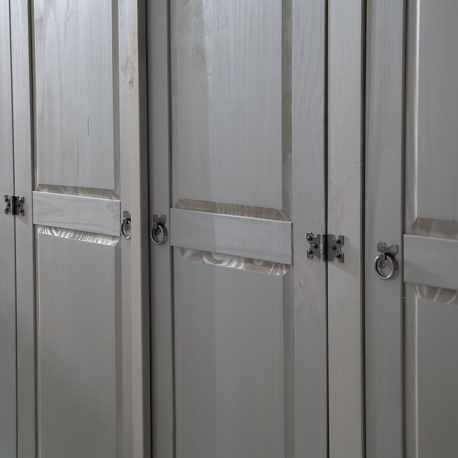 Maison Belfort Drehtürenschrank Finca Rustica II - Kiefer massiv - Kiefer Grau - Breite: 194 cm – Bild 12