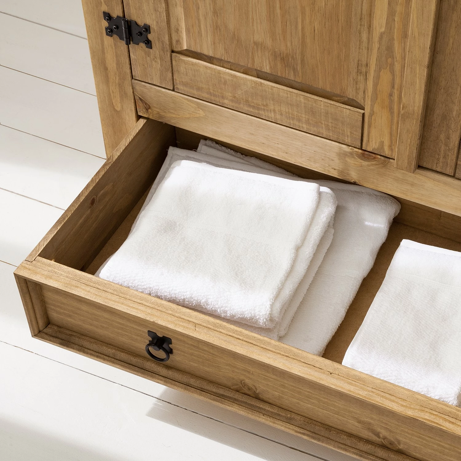 Maison Belfort Drehtürenschrank Finca Rustica I - Kiefer massiv - Kiefer Natur - Breite: 100 cm – Bild 15