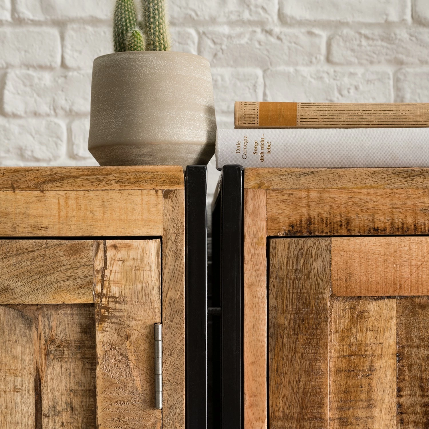 Drehtürenschrank Iron II - 3 türig – Bild 13