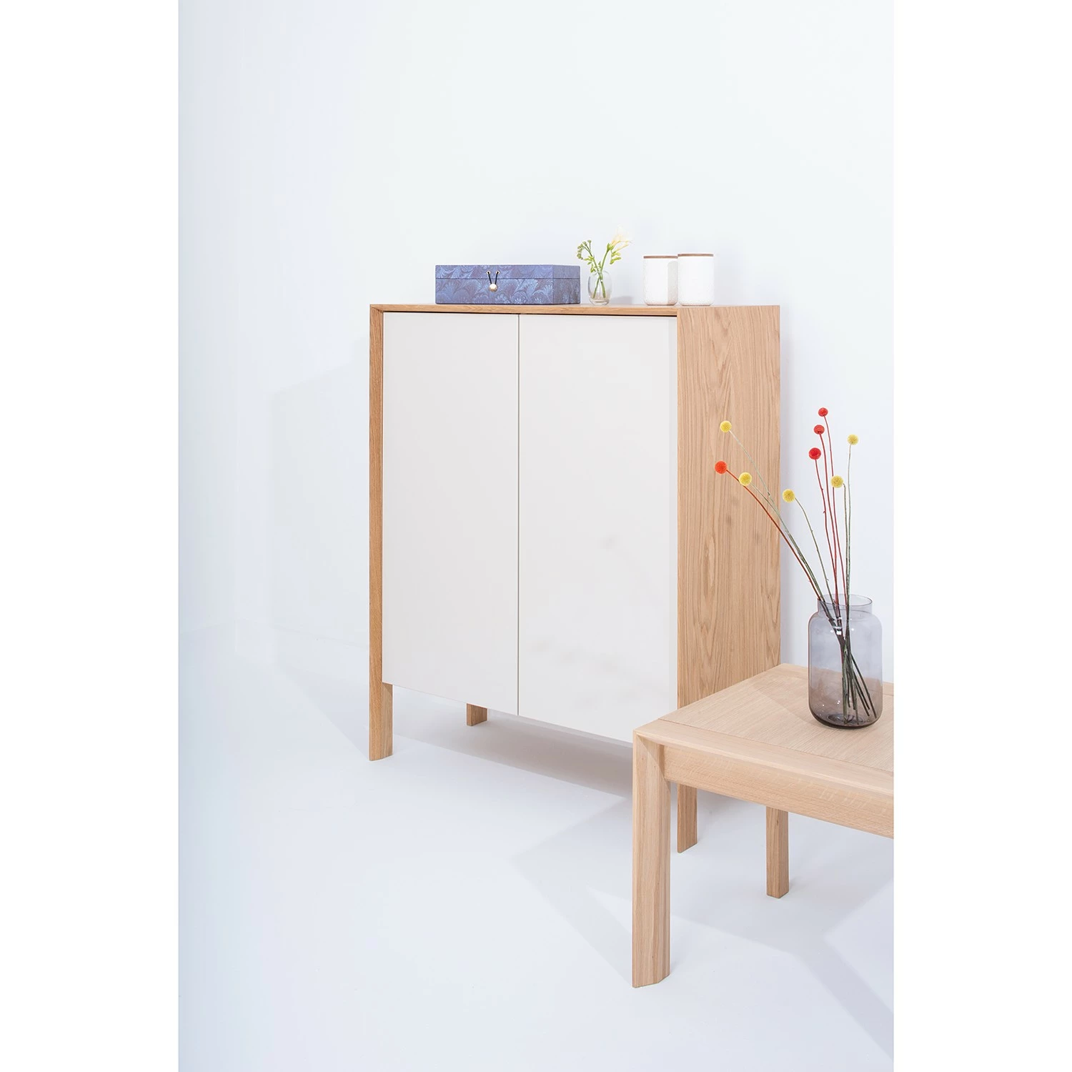 Studio Copenhagen Kommode Maayka - Eiche teilmassiv - Mushroom Creme / Eiche Hell – Bild 2