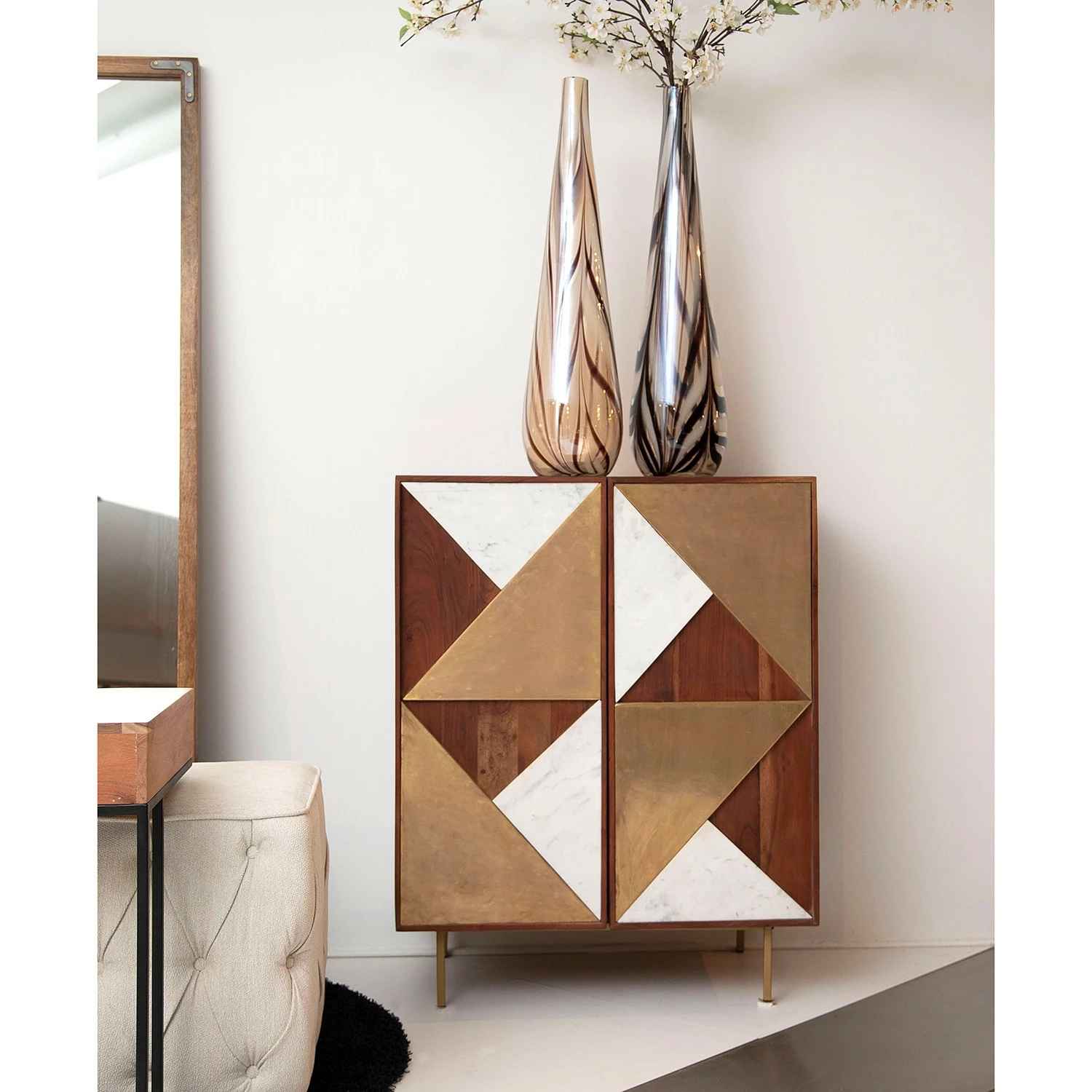 Red Living Kommode Aulnoy - Akazie massiv / Metall - Akazie / Messing – Bild 2