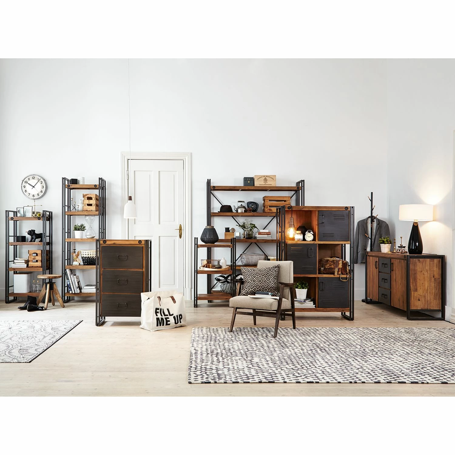 Ars manufacti Hochkommode Manchester - Akazie massiv / Metall - Akazie / Anthrazit – Bild 2